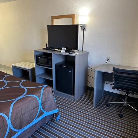 Отель Super 8 By Wyndham Columbia Clark Lane Экстерьер фото