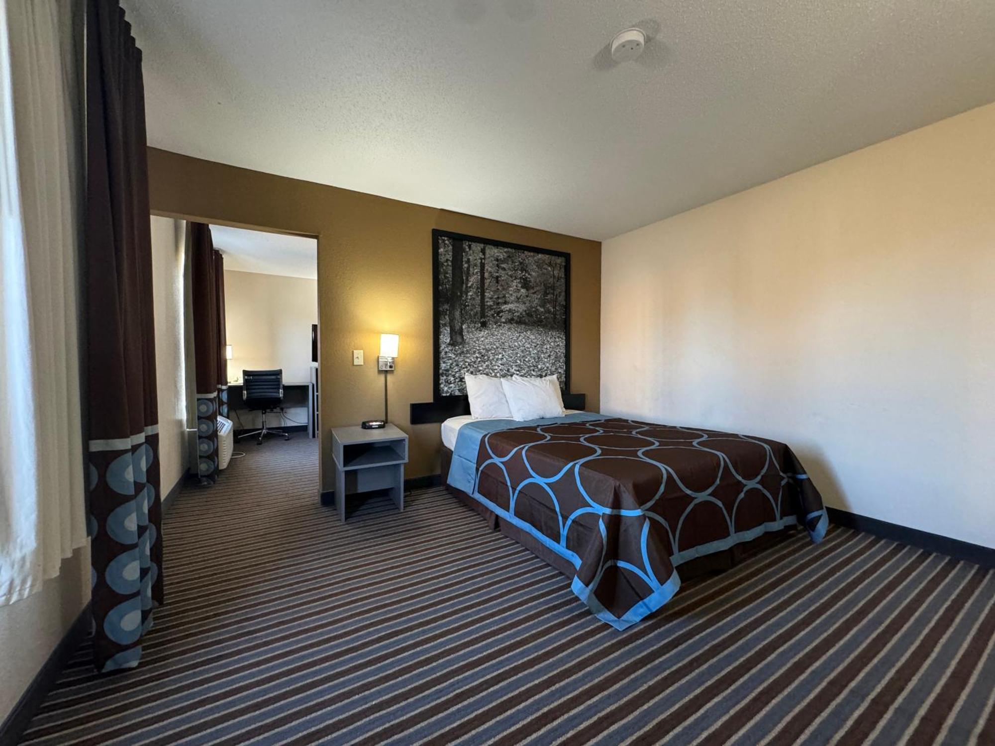 Отель Super 8 By Wyndham Columbia Clark Lane Экстерьер фото